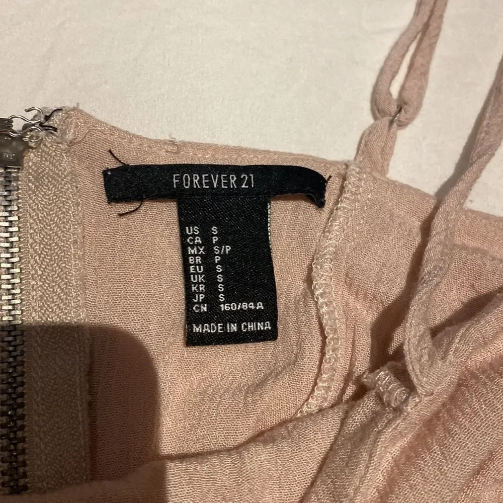 FOREVER 21 Flowy Crop Top - Picture 2 of 4